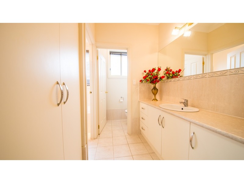 27 Hampshire Street, Mansfield Park SA 5012