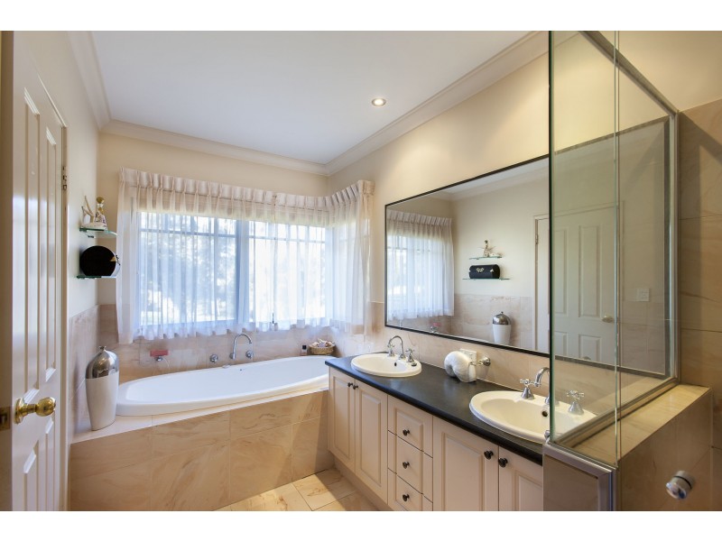 11 Chenin Lane, The Vines WA 6069