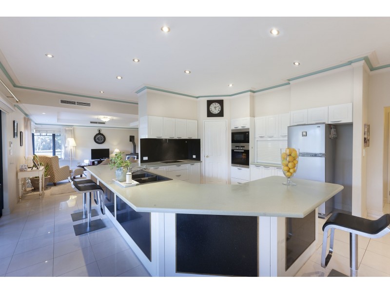 11 Chenin Lane, The Vines WA 6069