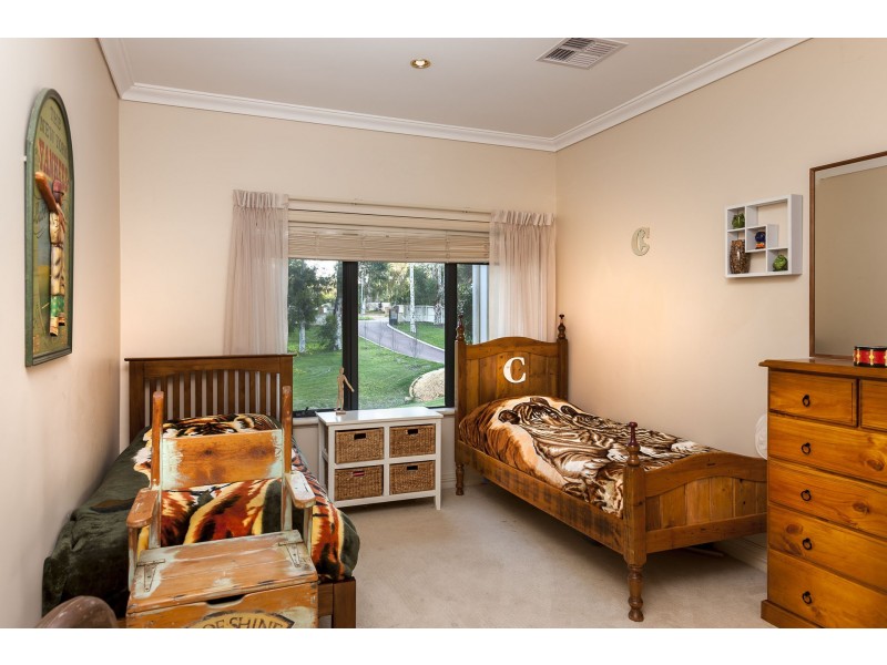 11 Chenin Lane, The Vines WA 6069