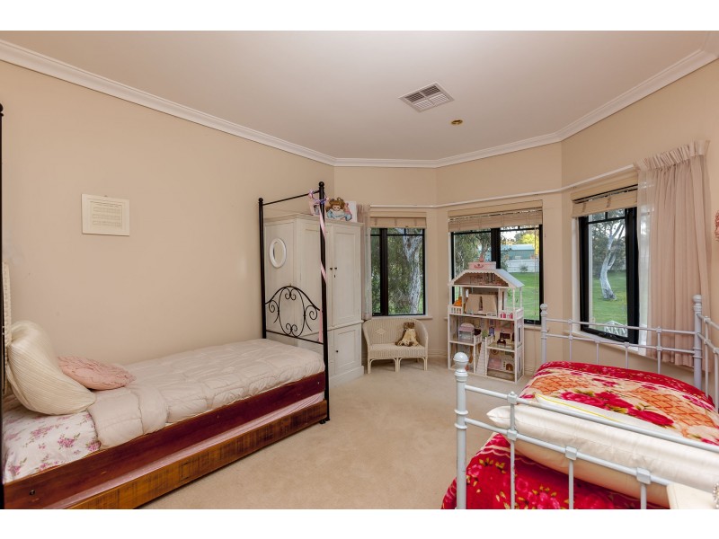 11 Chenin Lane, The Vines WA 6069