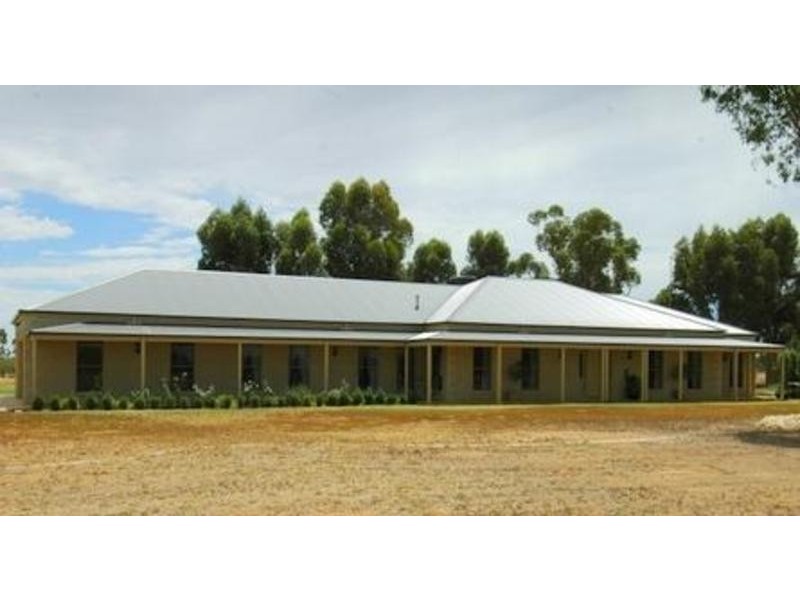 20 Hollara Drive, Moama NSW 2731