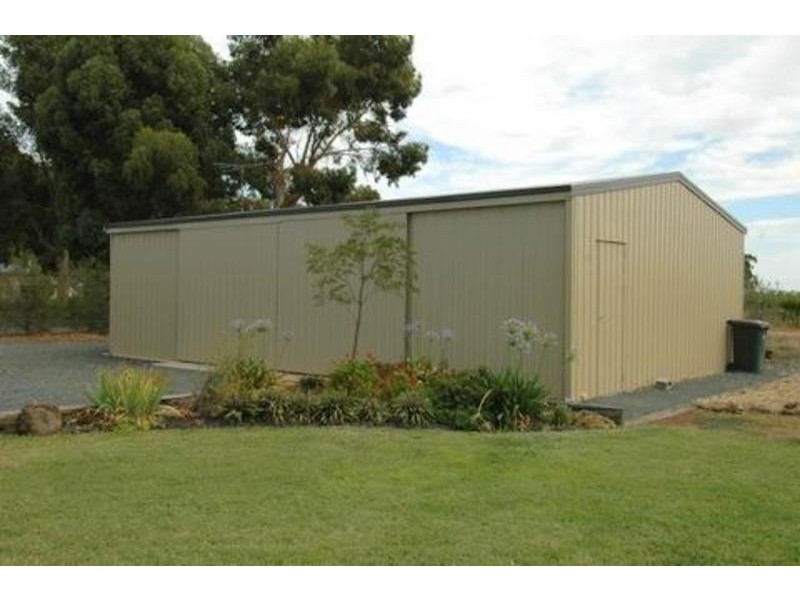 20 Hollara Drive, Moama NSW 2731