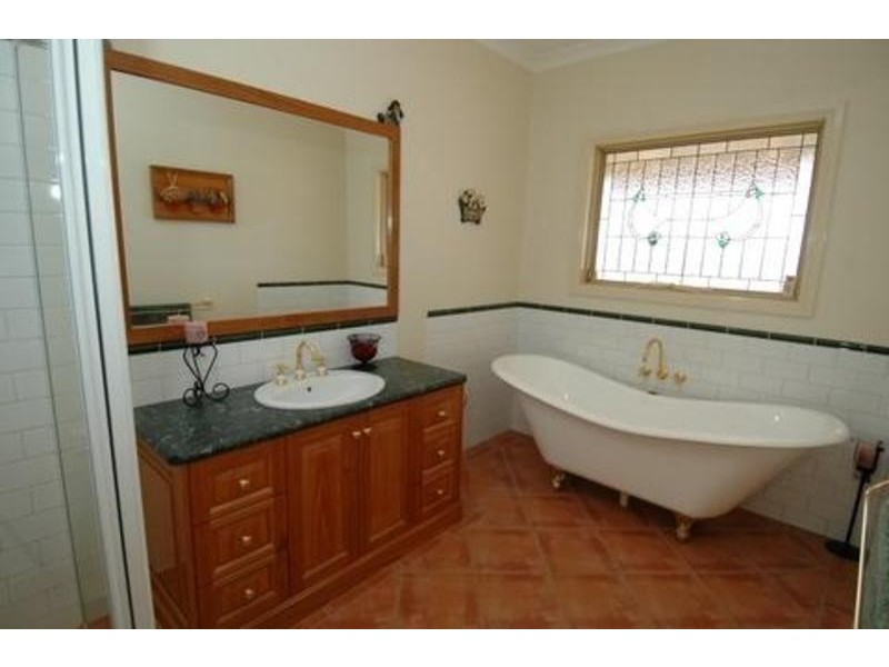 20 Hollara Drive, Moama NSW 2731