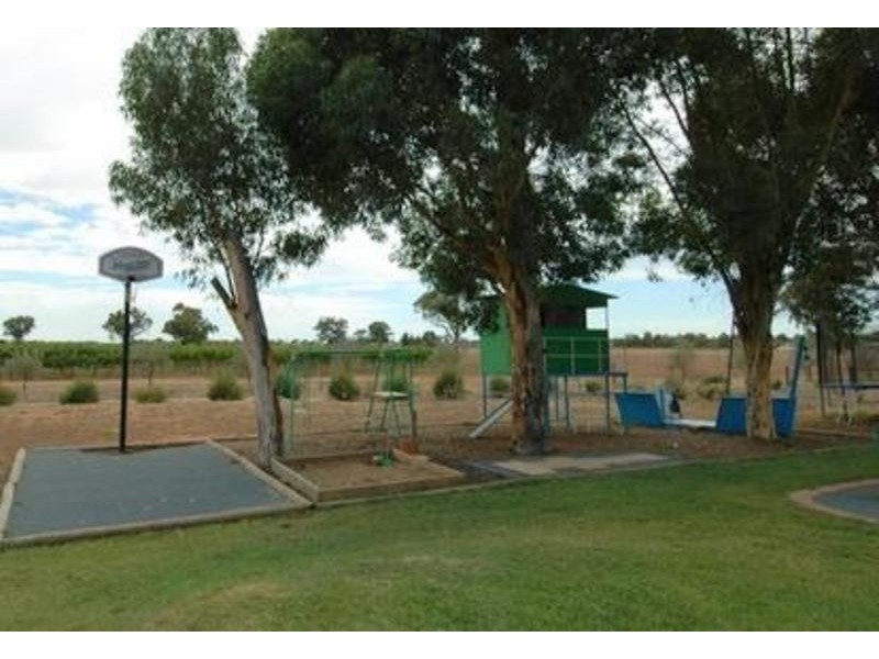 20 Hollara Drive, Moama NSW 2731