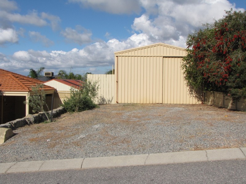 6 Shady Grove, Yangebup WA 6164