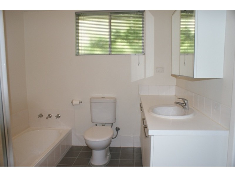 18 Trafalgar Rd, Lesmurdie WA 6076