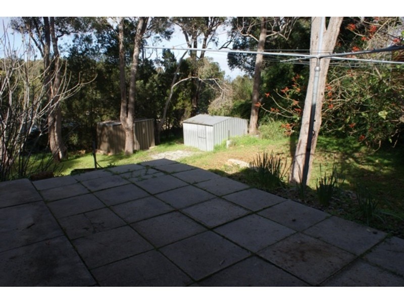 18 Trafalgar Rd, Lesmurdie WA 6076