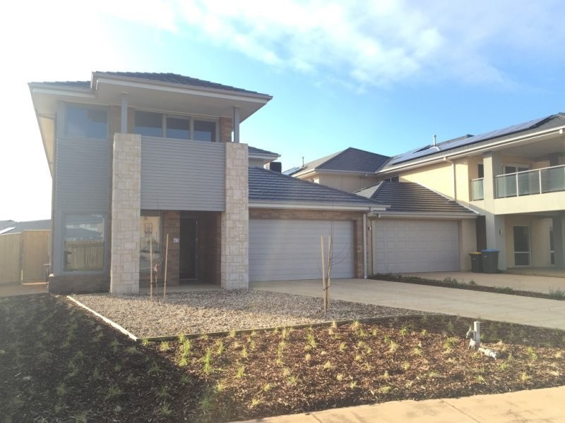 3 Coracle Drive, Sanctuary Lakes VIC 3030