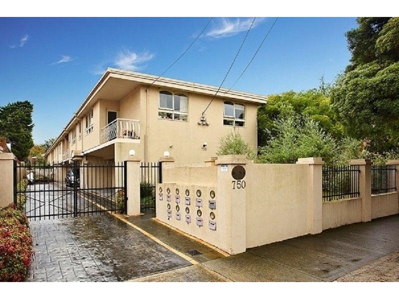 8/750 Inkerman Road, Caulfield North VIC 3161