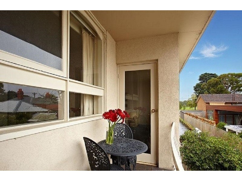 8/750 Inkerman Road, Caulfield North VIC 3161