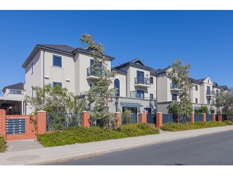 43/1 Sunlander Drive, Currambine WA 6028