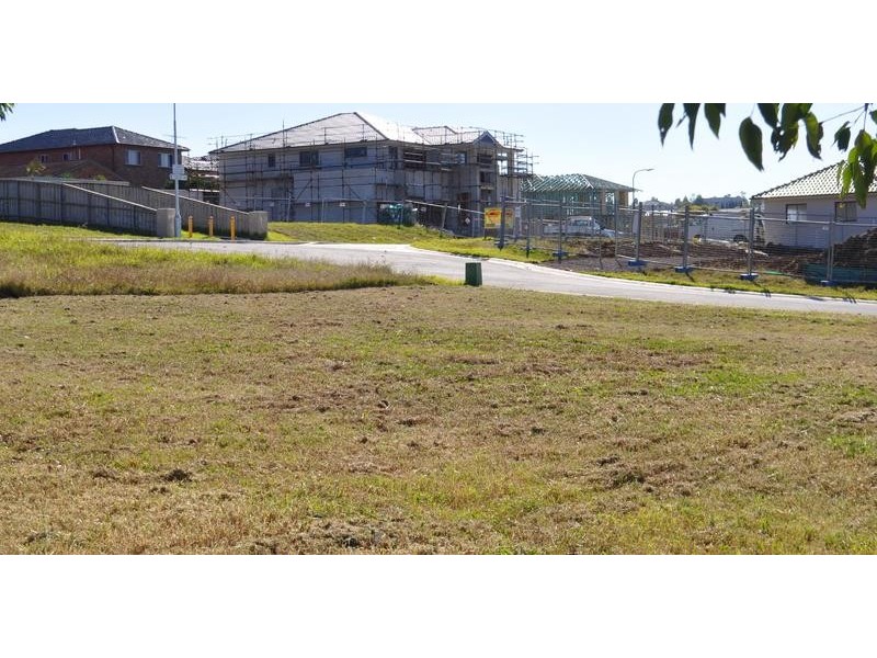 42 Maxwell Place, Abbotsbury NSW 2176