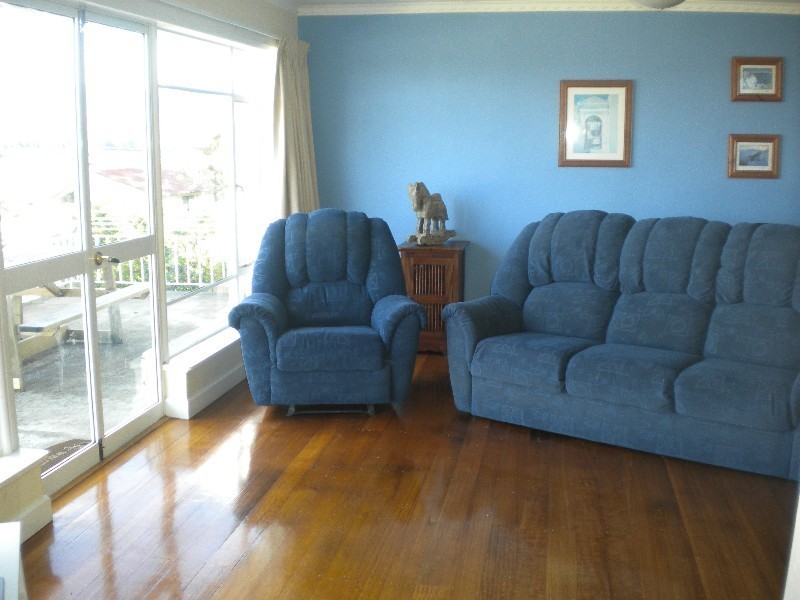 160 Derwent Avenue, Lindisfarne TAS 7015