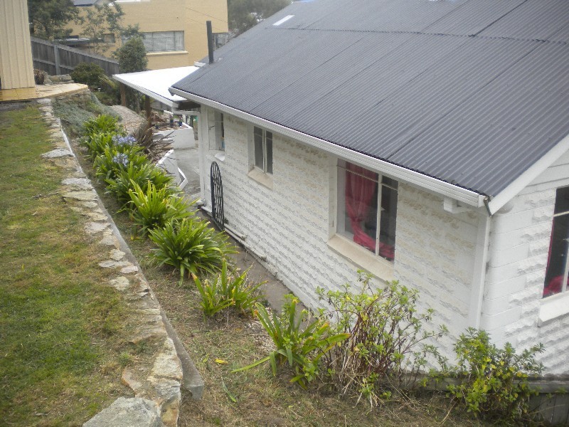 160 Derwent Avenue, Lindisfarne TAS 7015