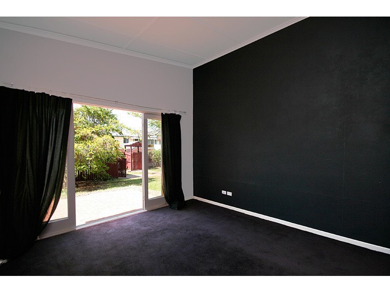 15 Caronga St, Wavell Heights QLD 4012
