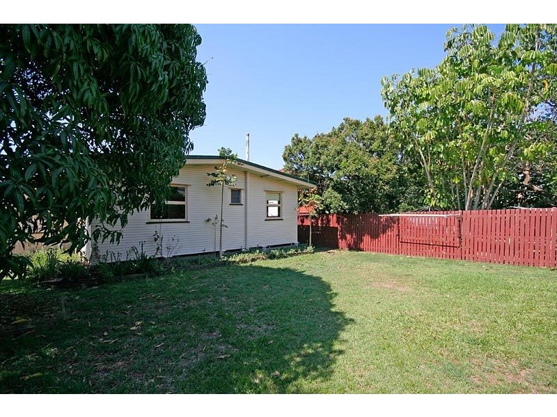 15 Caronga St, Wavell Heights QLD 4012