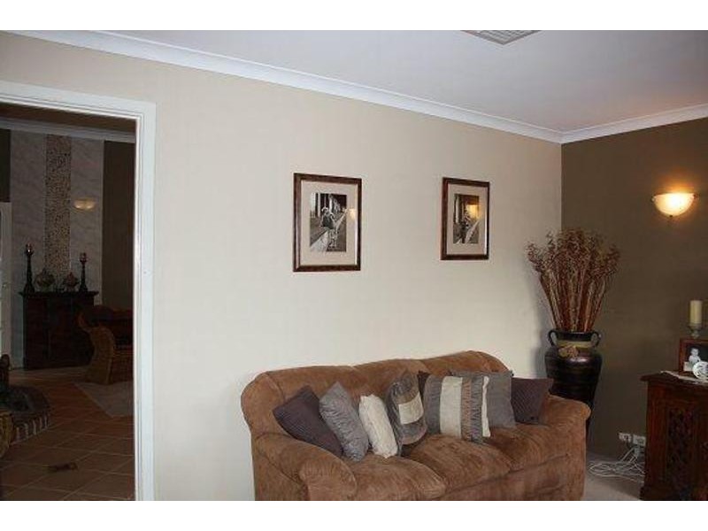 37 Whitebread Way, Leda WA 6170