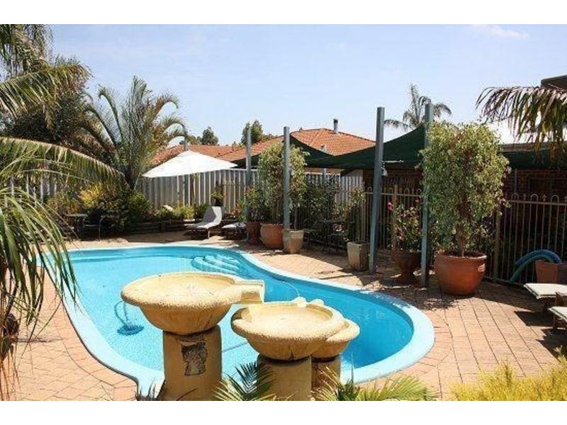 37 Whitebread Way, Leda WA 6170