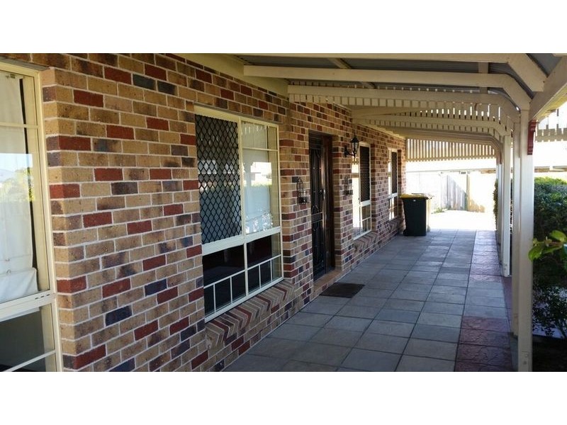 25 Wattora Close, Boyne Island QLD 4680