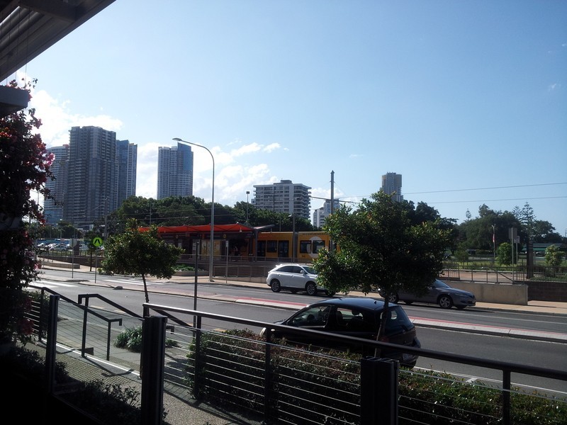 1 Como Crescent, Southport QLD 4215