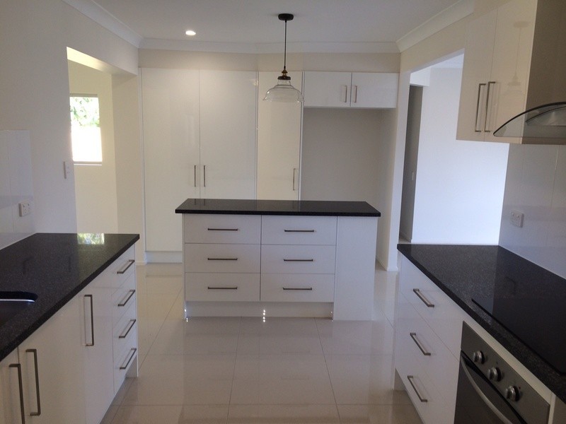 16 Hansford Road, Coombabah QLD 4216