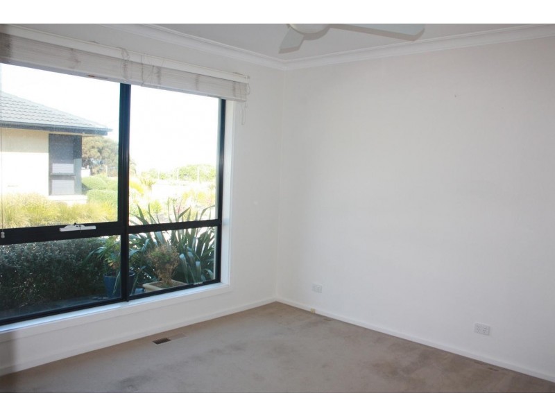 2/184 Beach Road, Sandringham VIC 3191