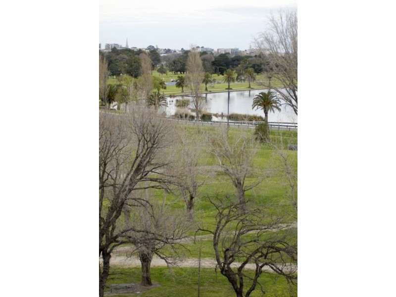 St Kilda VIC 3182