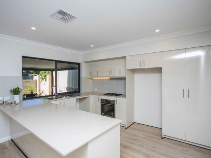 18 Heath Road, Kalamunda WA 6076