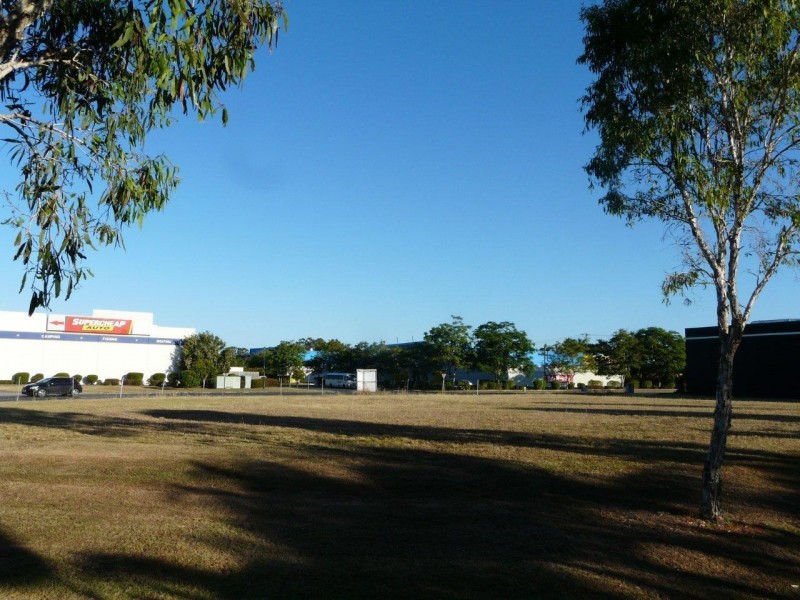 9-15 Windmill Crossing, Mount Pleasant QLD 4740