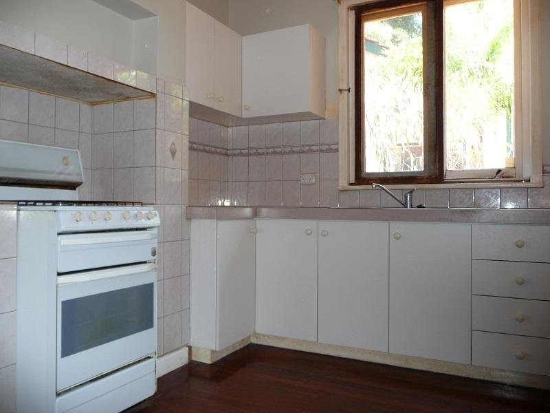 14 Hyland Street, Bassendean WA 6054