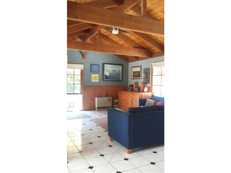 100 Jollys Hill Road, Smythes Creek VIC 3351