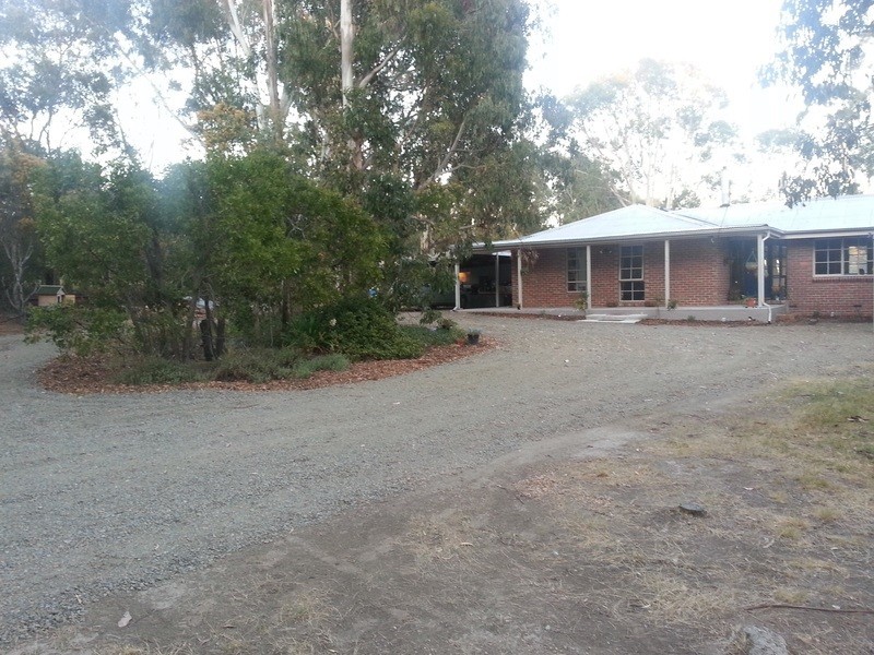 100 Jollys Hill Road, Smythes Creek VIC 3351