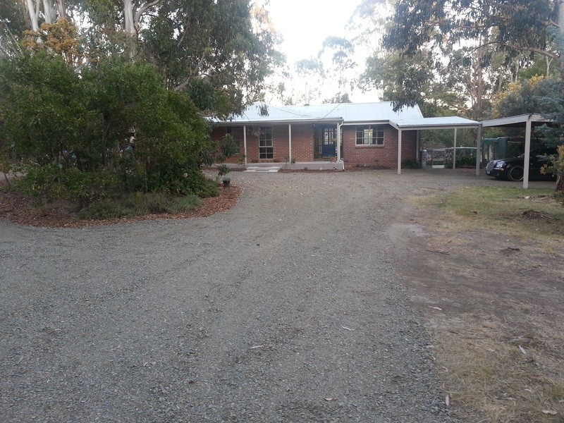 100 Jollys Hill Road, Smythes Creek VIC 3351