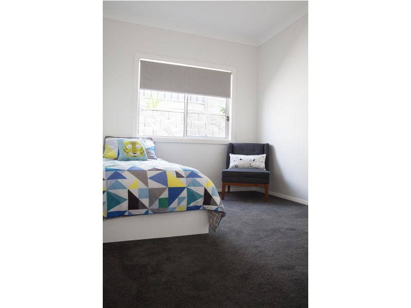 5 Elizabeth Circuit, Flinders NSW 2529