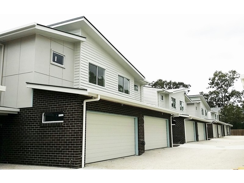 2/28 Careel Close, Helensvale QLD 4212