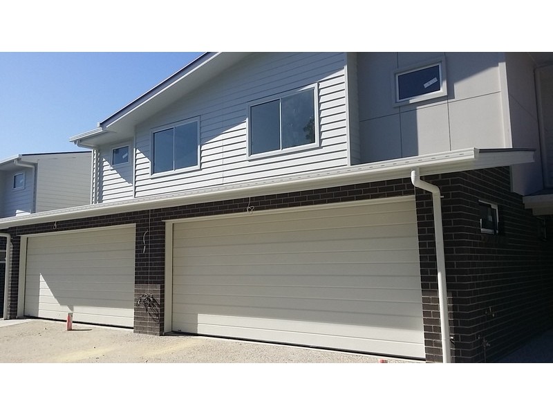 2/28 Careel Close, Helensvale QLD 4212