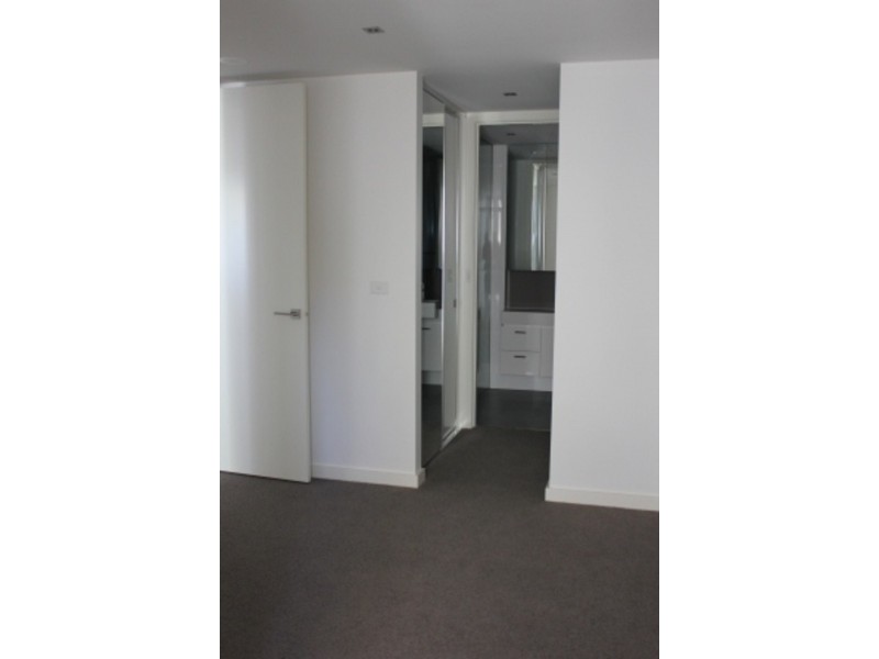 11/15 Eucalyptus Drive, Maidstone VIC 3012