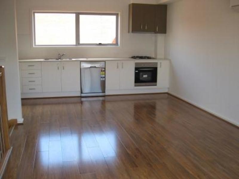 8/6 Rosamond Road, Footscray VIC 3011