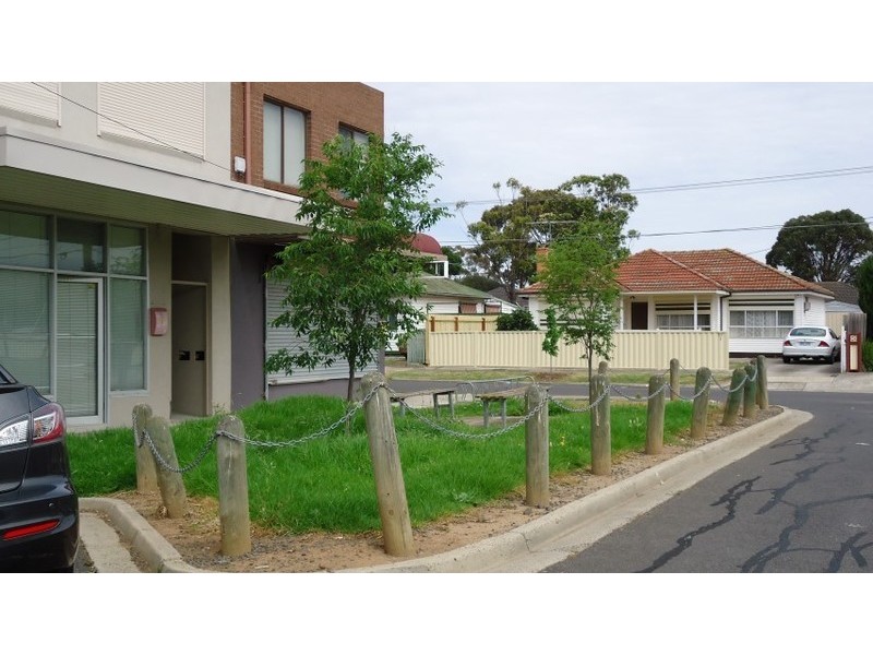 3/19 John  Street, St Albans VIC 3021