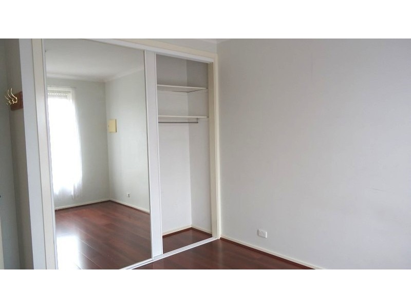 3/19 John  Street, St Albans VIC 3021