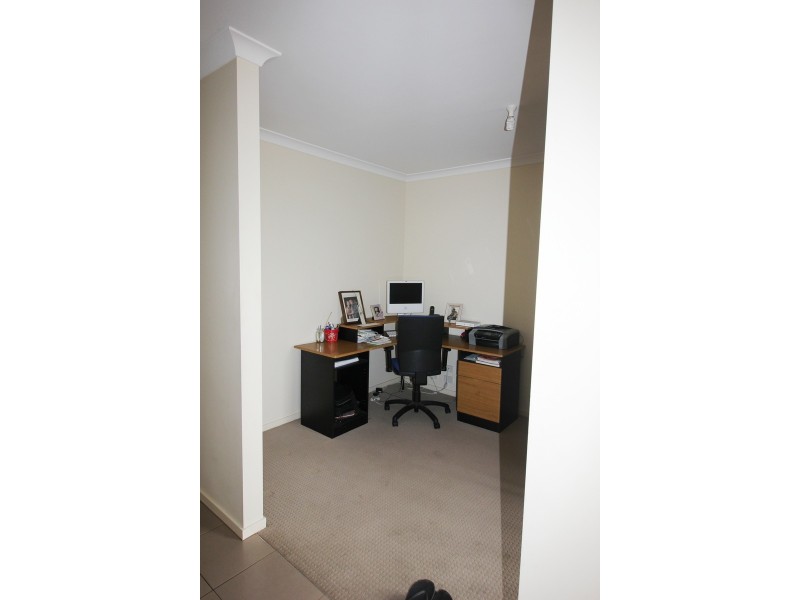 4 Fieldstone Way, Brookfield VIC 3338