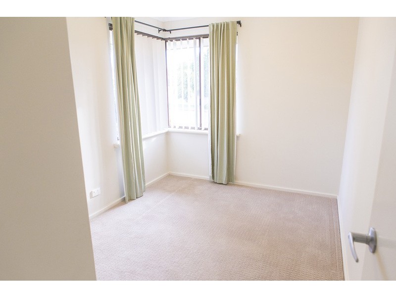 2 Atkins Road, Applecross WA 6153