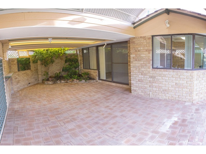 2 Atkins Road, Applecross WA 6153
