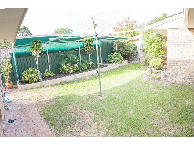 2 Atkins Road, Applecross WA 6153
