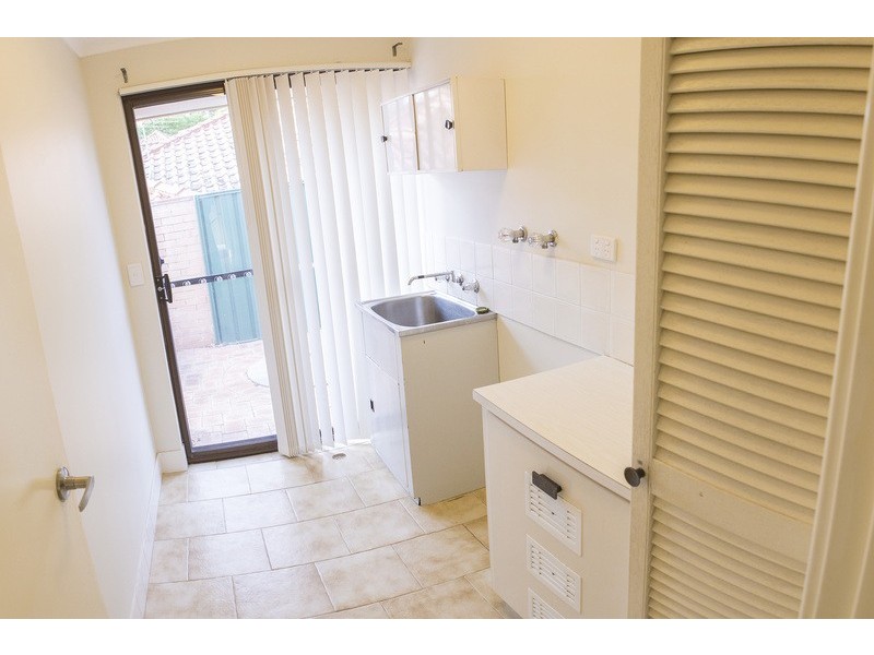 2 Atkins Road, Applecross WA 6153