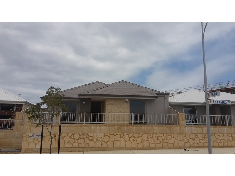 65 Entrance Road, Coogee WA 6166