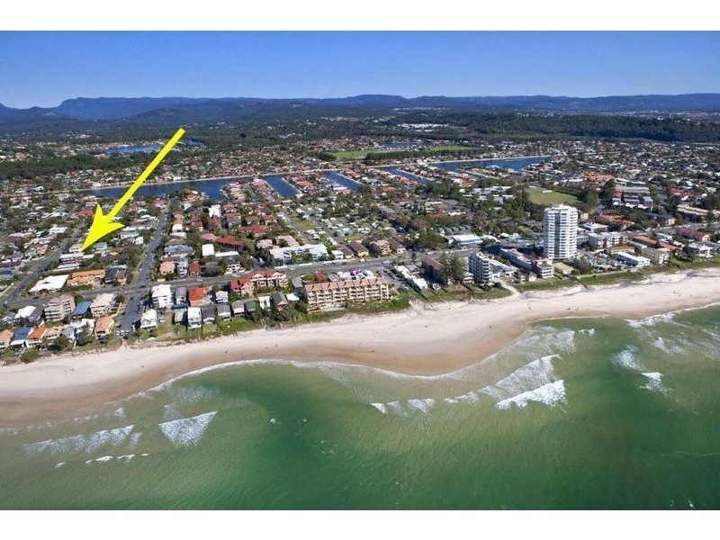 2/11 Fourteenth Avenue, Palm Beach QLD 4221