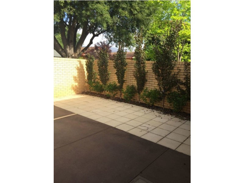 1/7 East Parade, Kingswood SA 5062