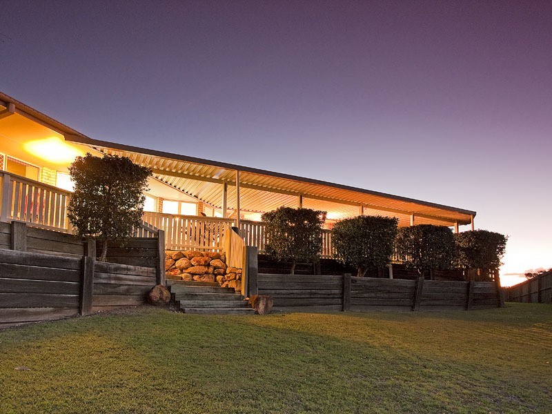 12 Wanda Court, Albany Creek QLD 4035